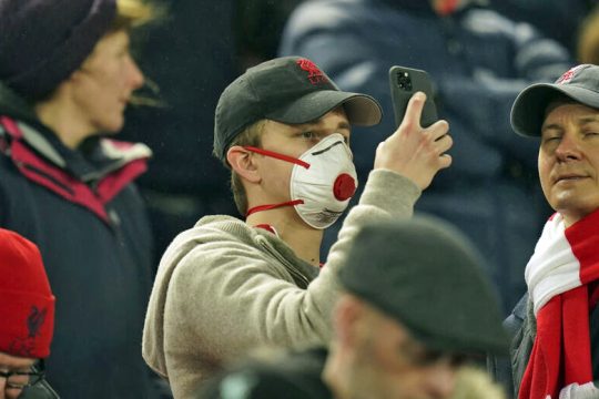 «Πόλεμος» στην Αγγλία, πλάνα στην UEFA