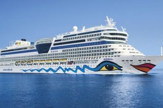 «Δεν θα κατέβει κανείς από τα κρουαζιερόπλοια»