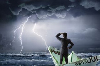 «Δώστε τα κέρδη των ομολόγων τώρα!»