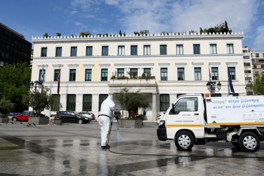 ΟΜΙΛΟΣ ΕΛΠΕ: Δωρεάν καύσιμα ΕΚΟ στον Δήμο Αθηναίων για τον στόλο απολυμάνσεων