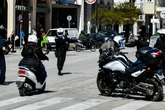 Και στα σπίτια μας το Πάσχα η Αστυνομία για την τήρηση των μέτρων