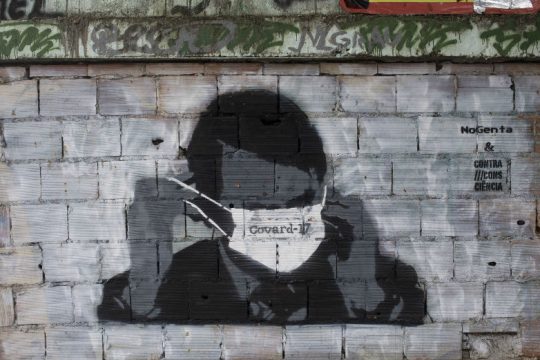 Ο Μπολσονάρο δεν έχει… ακόμα αποπέμψει τον υπουργό Υγείας