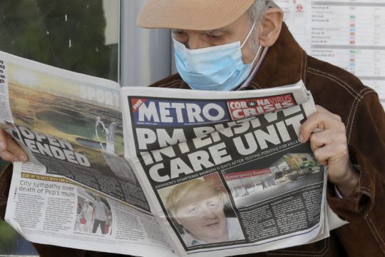 «Σταθερή» η κατάσταση υγείας του Τζόνσον, δεν έχει πνευμονία
