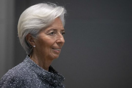 Λαγκάρντ: Να μην περιορίσουμε τη συζήτηση στα κορονο-ομόλογα
