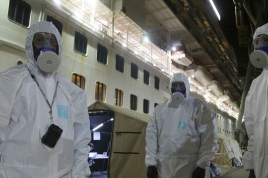 Έφοδος της αστυνομίας σε κρουαζιερόπλοιο που γέμισε κρούσματα την Αυστραλία 
