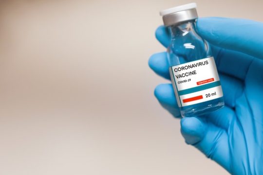 Αυστραλοί επιστήμονες ξεκινούν δοκιμές πιθανών εμβολίων