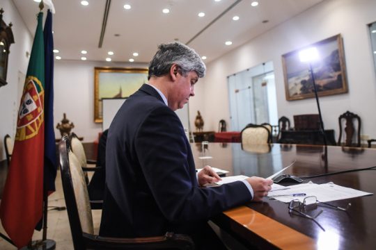 Μαραθώνιος στο Eurogroup και οριακές διαπραγματεύσεις 