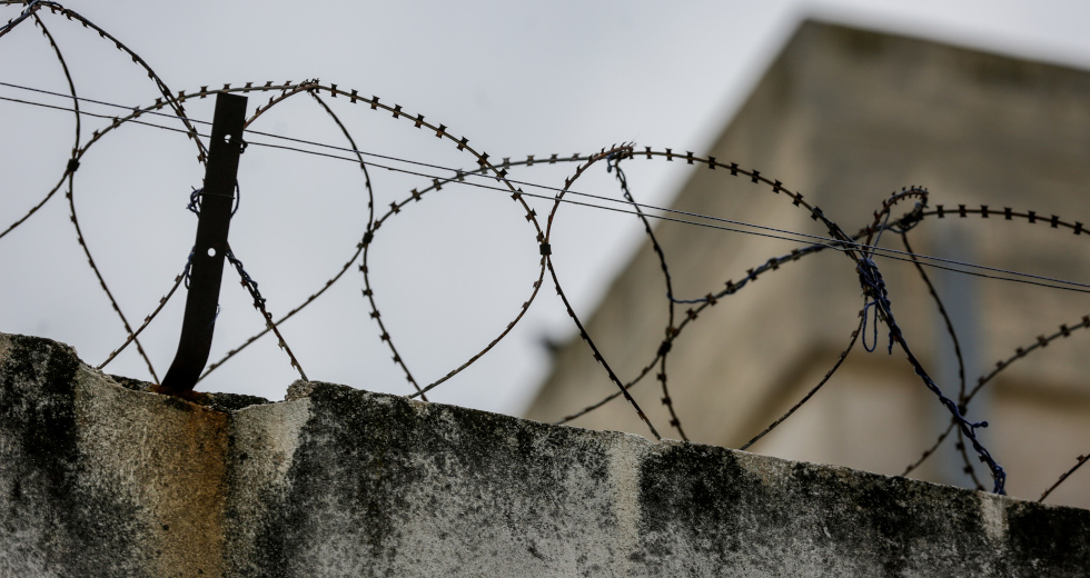 Κινδυνεύει η υγεία του απεργού πείνας και δίψας Β. Δημάκη