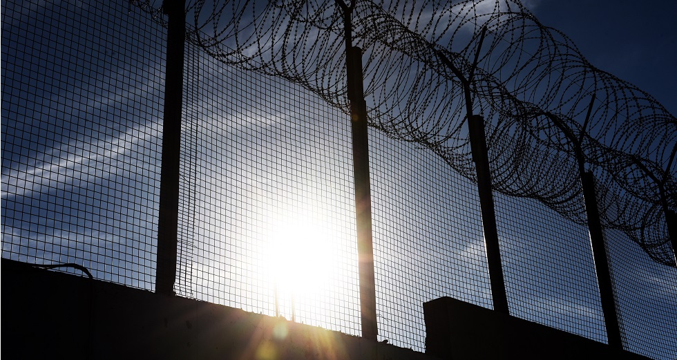 Ερώτηση βουλευτών του ΣΥΡΙΖΑ για τις απευθείας αναθέσεις στις φυλακές