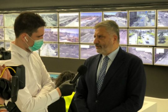 «Φρένο» στην Cosco