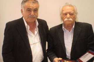Για τον Μανώλη