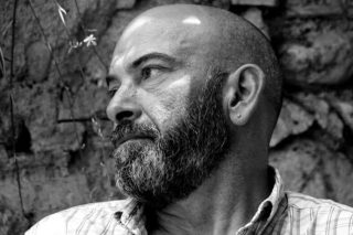 Ηλίας Παπαμόσχος: «Η γλώσσα είναι σαν το ποτάμι που φτιάχνει την κοίτη του»