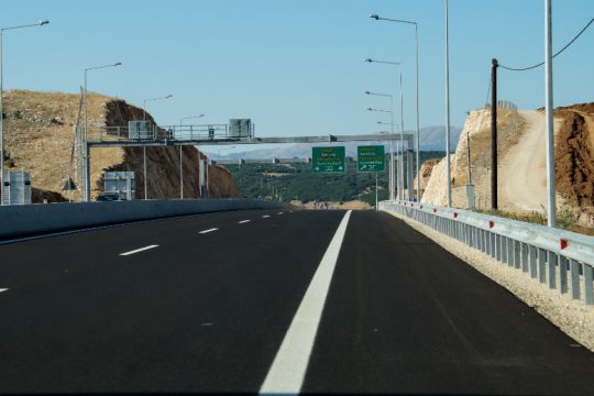 Ιόνια Οδός: Τι προκάλεσε την κατολίσθηση και γιατί το φαινόμενο θα συνεχιστεί για καιρό