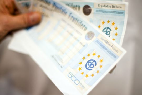 Κακά μαντάτα για τα ιταλικά ομόλογα, μετά τα ημίμετρα που αποφάσισε η Ε.Ε.