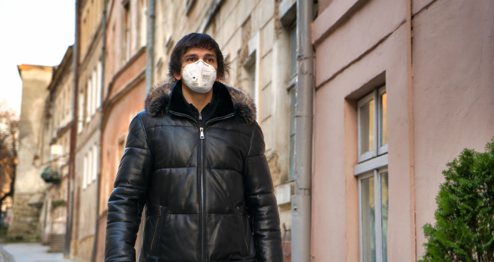Ο πλανήτης Γη έτοιμος να φορέσει μάσκα