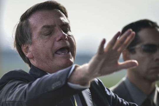 Μπολσονάρο: Στρωθείτε στη δουλειά