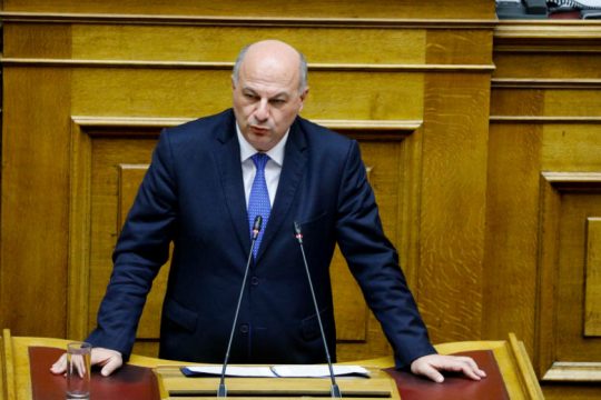 Αλλαγές στις προσημειώσεις υποθήκης λόγω κορονοϊού με τροπολογία στη Βουλή