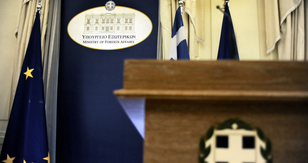 Προσωρινή λύση για τους διπλωματικούς