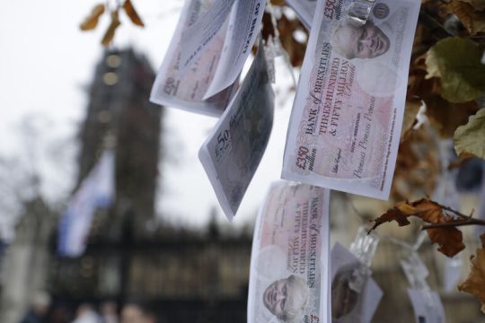 Κατάμαυρα τα μαντάτα αλλά οι αγορές αισιοδοξούν