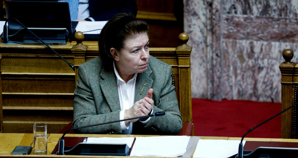 Χρόνια είχαμε να «θαυμάσουμε» υπουργό σαν τη Λίνα Μενδώνη