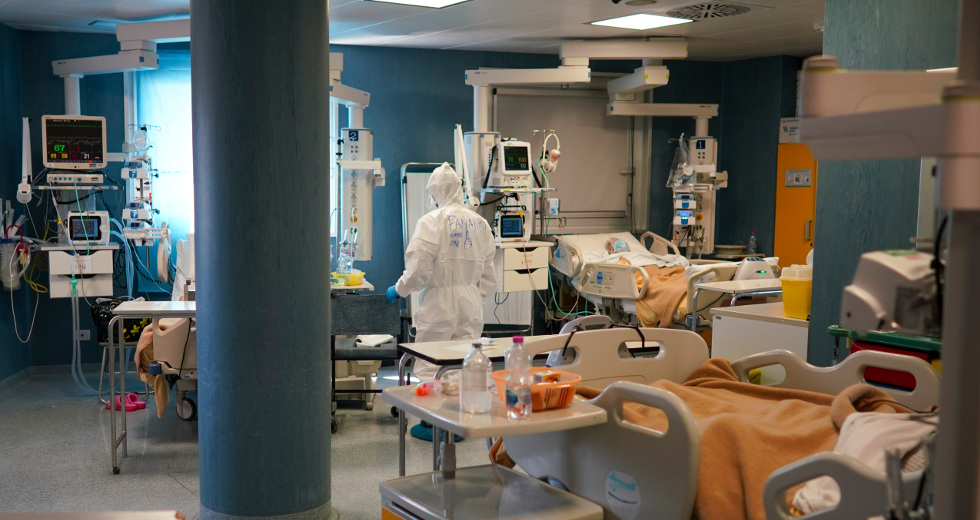 Covid-19: Πέρασαν τους 90.000 οι νεκροί, περισσότερα από 1,5 εκατ. τα κρούσματα