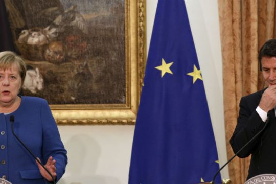 Η Ε.Ε. από μόνη της δημιουργεί τις εστίες της αμφισβήτησής της
