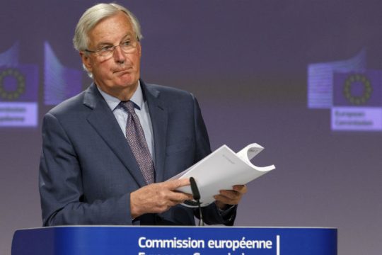 Οι Βρυξέλλες καταγγέλλουν το Λονδίνο για ναυάγιο στις διαπραγματεύσεις