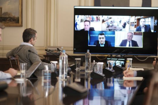 Μητσοτάκης: Κρίσιμος ο Απρίλιος, αν χρειαστεί θα αυστηροποιήσουμε το πλαίσιο