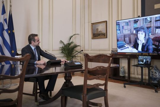 Τα είπαν μέσω τηλεδιάσκεψης Μητσοτάκης – Σακελαρροπούλου