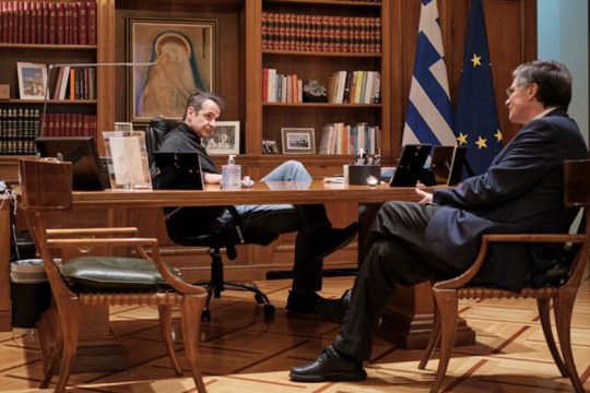 Τα επόμενα βήματα συζήτησαν Μητσοτάκης και Τσιόδρας