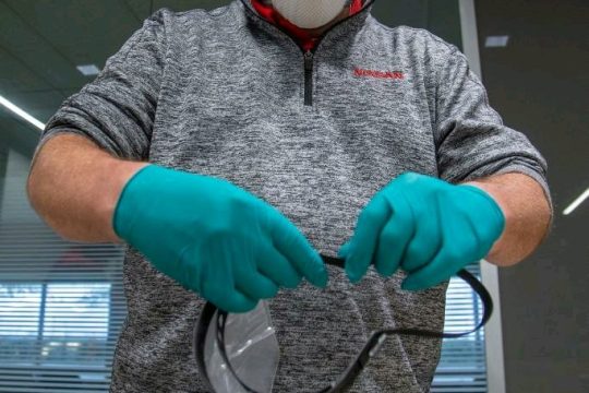 H Nissan κατασκευάζει με 3D εκτύπωση μάσκες