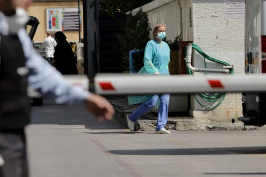 Τρεις νεκροί από τον Covid-19 την Παρασκευή στην Ελλάδα