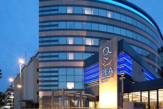 Στο μαιευτήριο «Ρέα» γεννιούνται αντεργατικές ιδέες