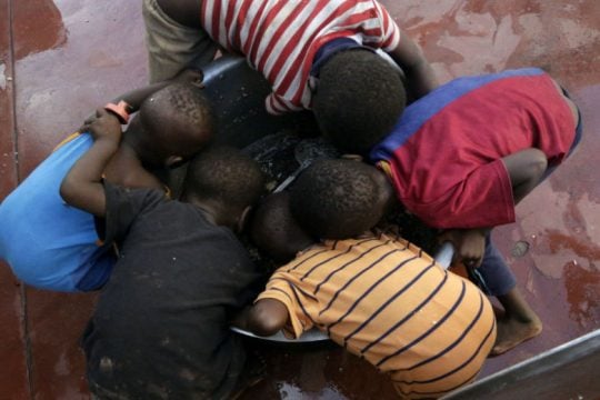 Unicef: Εκατ. παιδιά στη Μέση Ανατολή θα γίνουν ακόμη πιο φτωχά