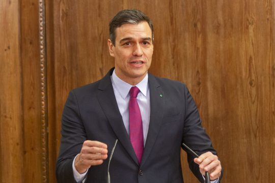Η Ισπανία στην εντατική, θα χρειαστεί πολλά «εμβόλια»