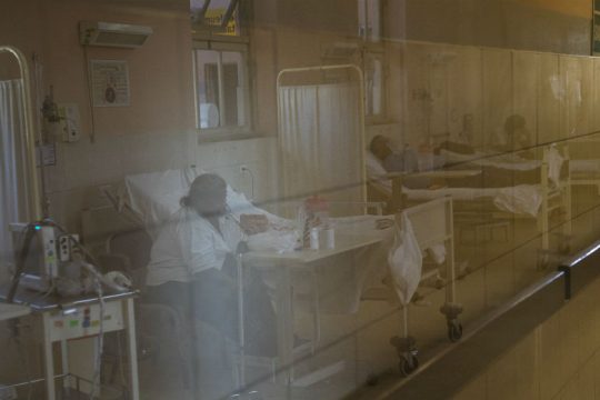 Ο Covid-19 «έκρυψε» τη γρίπη, αλλά με μεγάλο κόστος