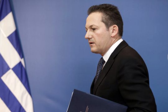 Πέτσας: Στηρίζουμε το ευρωομόλογο, αλλά…