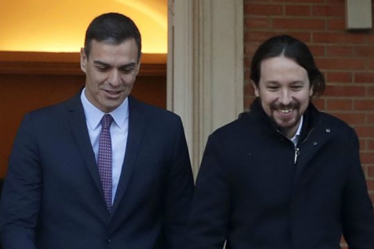 Θέσπιση καθολικού εγγυημένου εισοδήματος προωθεί η ισπανική κυβέρνηση