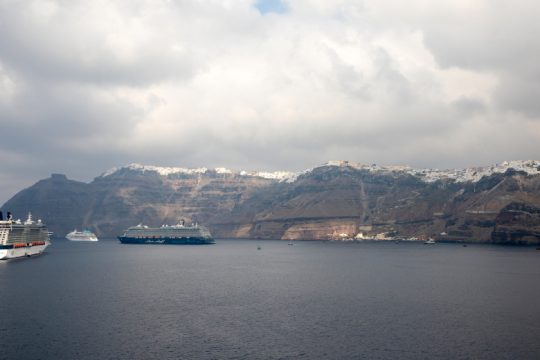 12 προτάσεις για να μείνουν τα νησιά όρθια