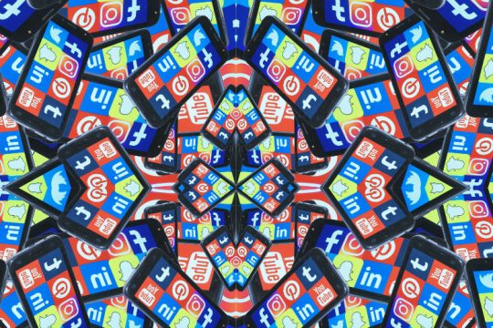 Η πανδημία έστρεψε τα social media στην πραγματική ενημέρωση
