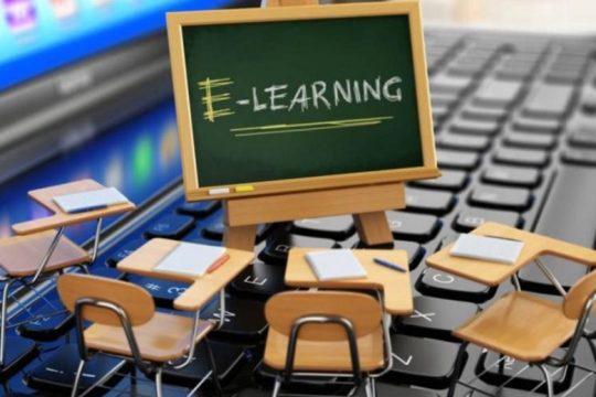 Διευθύντρια ορεινού σχολείου γράφει στη Νίκη Κεραμέως για την τηλε-εκπαίδευση