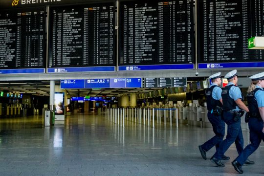 Η Ευρώπη ακυρώνει τις καλοκαιρινές διακοπές της;