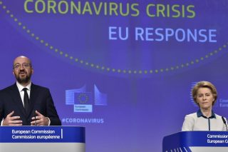 Ευρω-σύνοδος κορυφής και «κούφια» αλληλεγγύη