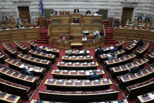 Στη Βουλή η ερώτηση ΣΥΡΙΖΑ για το ξενοδοχείο-μεγαθήριο στην Ακρόπολη