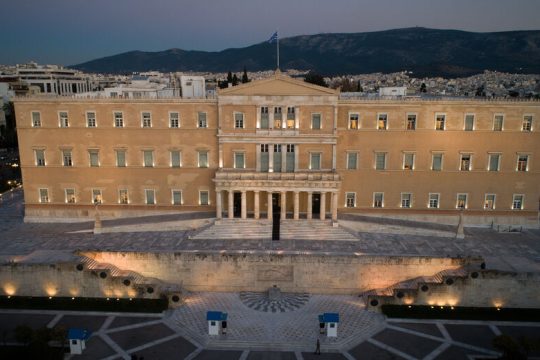 Vouliwatch: Η λογοδοσία δεν μπαίνει σε καραντίνα
