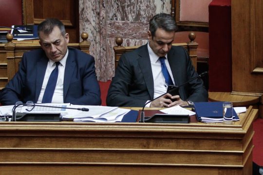 Μητσοτάκης: μπρος γκρεμός και πίσω Βρούτσης