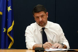 Ο «τιμωρός» της τηλεοπτικής οθόνης