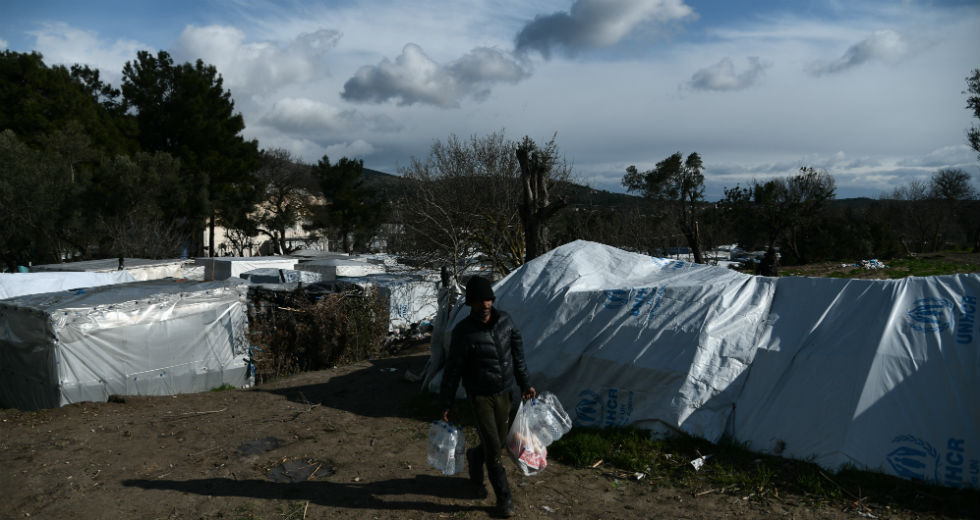 Μετά το Πάσχα η απομάκρυνση των ευπαθών προσφύγων από τα ΚΥΤ