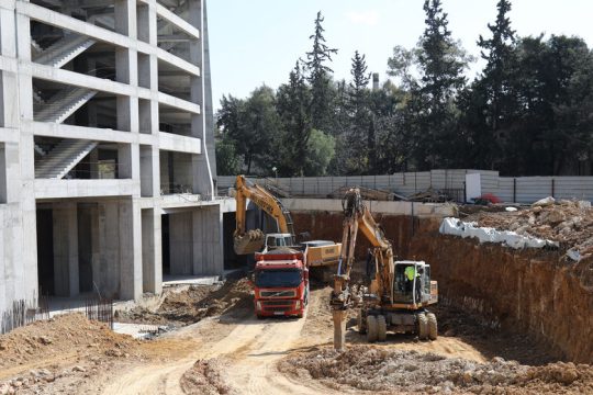 Διαπόμπευση με στιλ… γηπεδικό