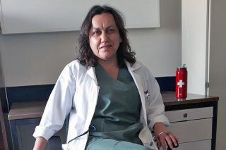 «Μιλάνε σε α΄πληθυντικό άνθρωποι που δεν έχουν “λερώσει” ποτέ τα χέρια τους»